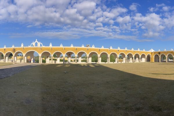 Nachtrag IZAMAL: „Die gelbe Stadt“